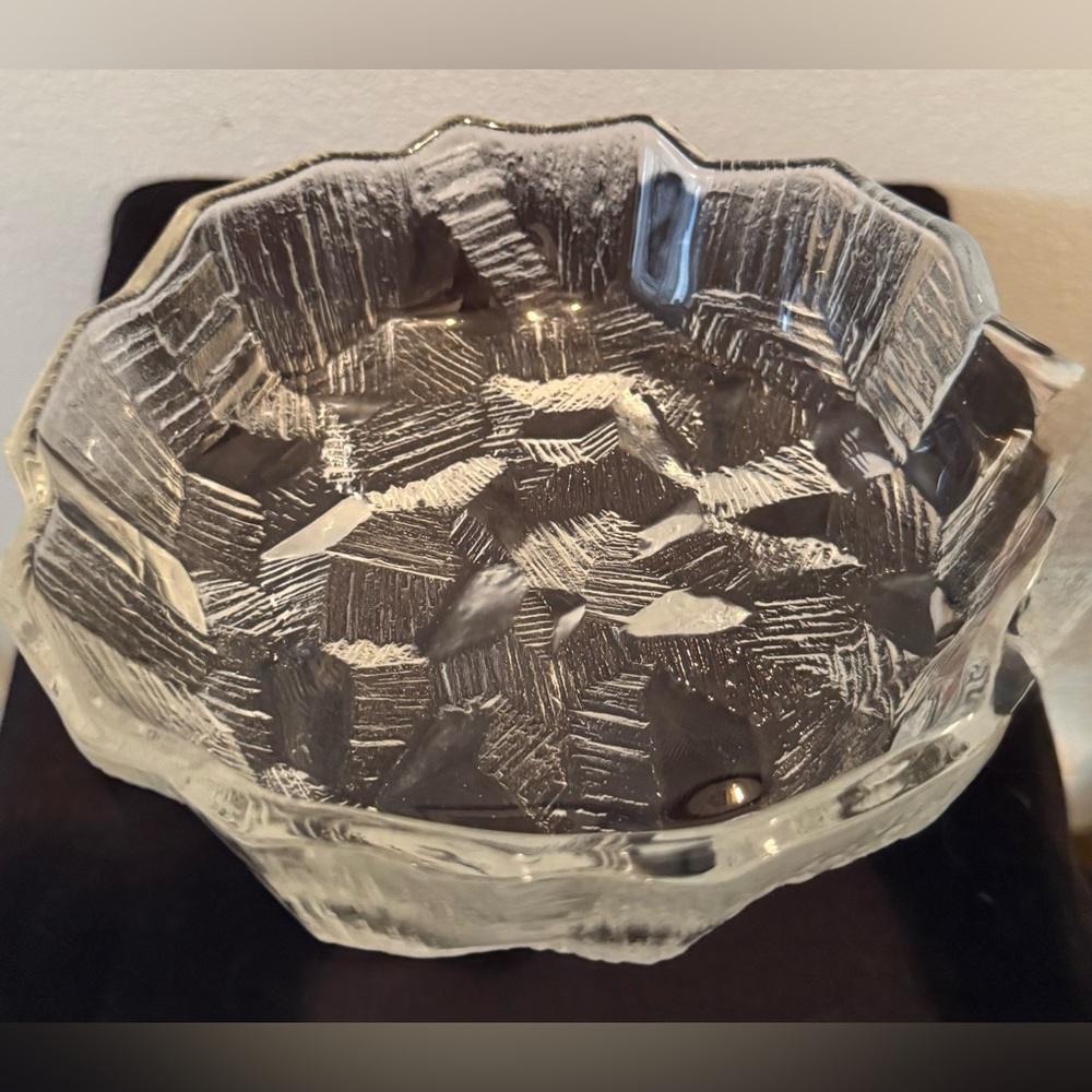 Vintage Mikasa Crystal Ice Castles Bowl - 7.25” circa 1980s
